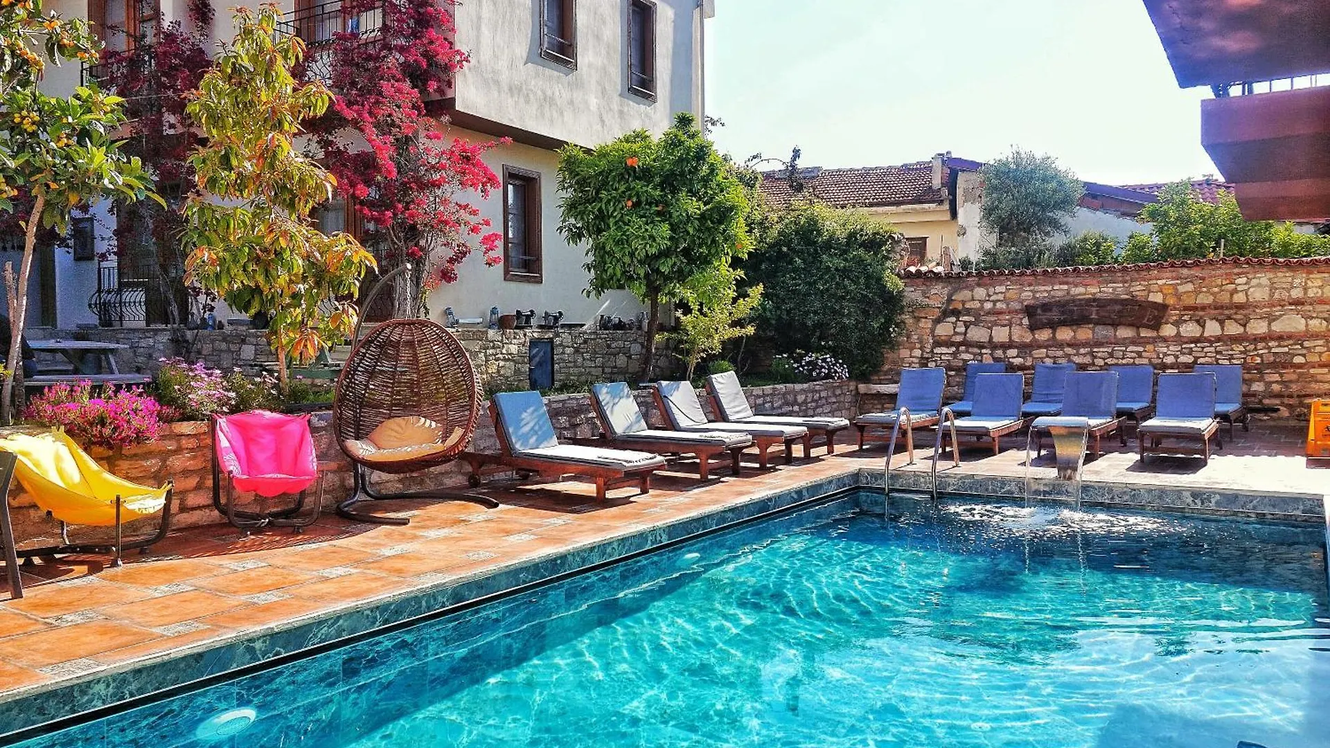 Sezgin Boutique Hotel Кушадасы Турция
